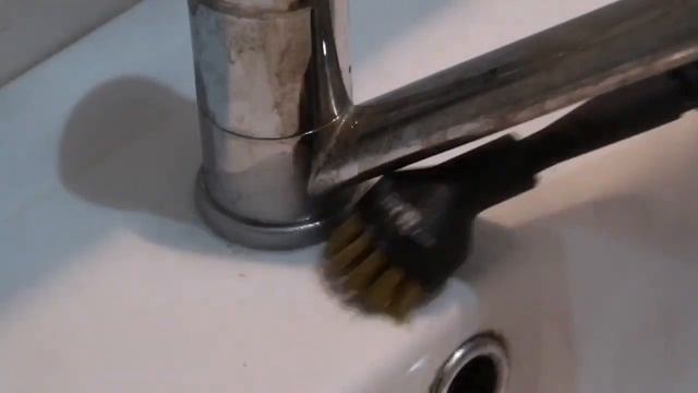 Вертикальный паровой пылесос «6 в 1» Kitfort KT-555 смотреть онлайн