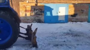 Трактор МтЗ с лопатой от трелевочника(сделанная своими руками)Заводим мтз-80 после долгой простойки