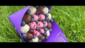 Букеты из ягод и клубники в шоколаде от Roxberrystore.mp4