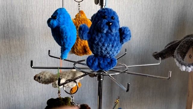 Новые игрушки,стойка для брелков.Неудачная ярмарка. #игрушка #игрушкавподарок #игрушкакрючком