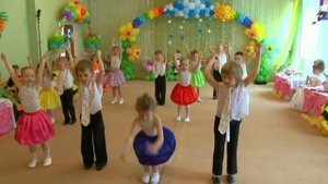 ЗАДОРНЫЙ ТАНЕЦ НА ВЫПУСКНОЙ "КРАСИВАЯ ДЕВЧОНКА" в д/с №306 Одесса