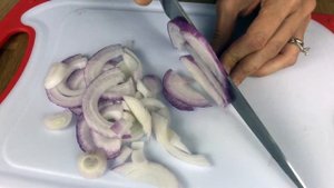 Простой рецепт варенья из лука. Красный лук в карамели - вкусная закуска на стол