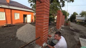 Расшиваем кирпичные столбы своими руками , экономим на строительстве