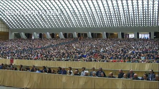 Papa: Ciudadanos e instituciones deben aunar fuerzas contra la trata de personas смотреть онлайн