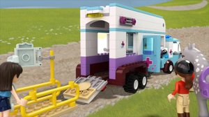 Horse Vet Trailer - LEGO Friends - Product Animation 41125