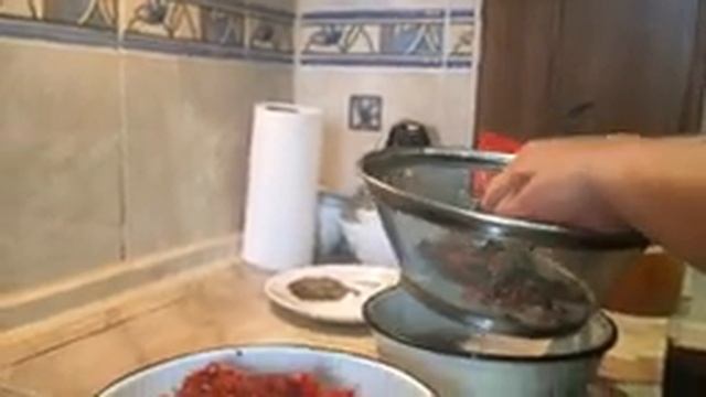 Аджика грузинская с грецкими орехами