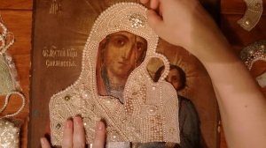 Разбор вышивки бисером старинной иконы. Вышивает Наталья Головицкая
