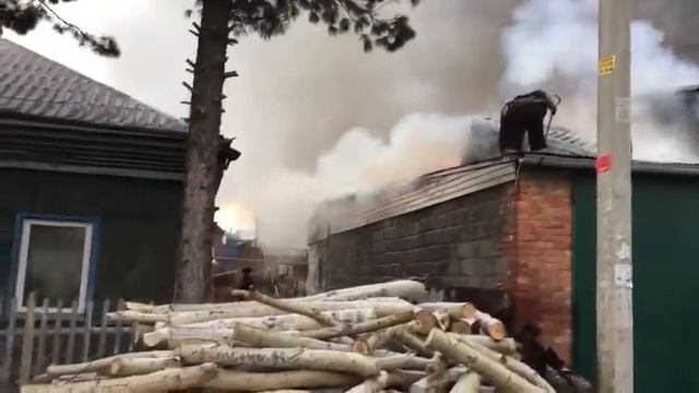 Новосибирск,  первомайский район.  Вот так вот работают наши пожарные!(6) смотреть онлайн