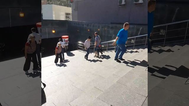 метро Проспект мира Москва с Радиальной на кольцевую по улице смотреть онлайн