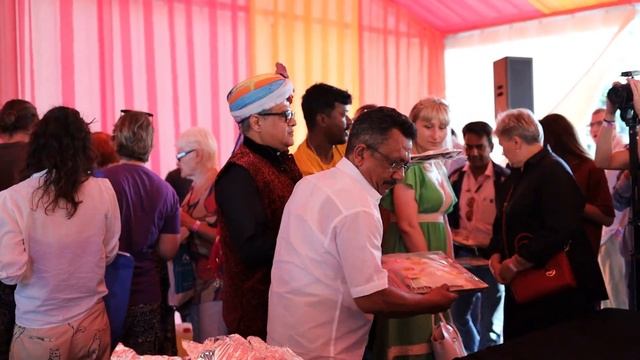 День Индии 2023. Пирог 77кг, барабанное шоу. 10 августа смотреть онлайн