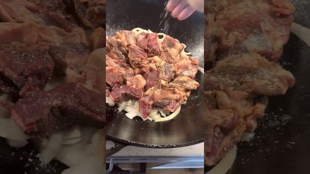 Томленое мясо в казане . Простой и вкусный рецепт ?Meat in cauldron. Easy and delicious ? #kukmara смотреть онлайн