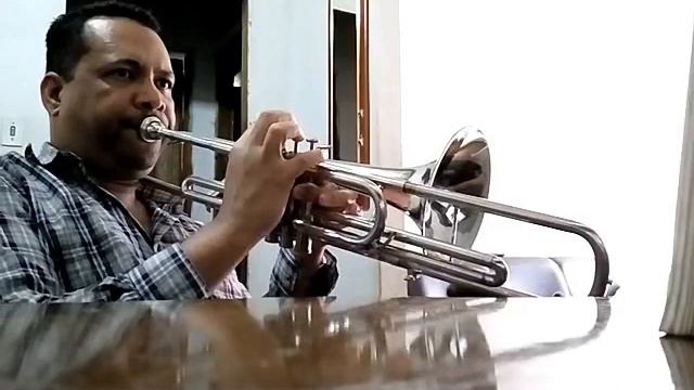 Hino Ccb 113 Trombone soprano смотреть онлайн