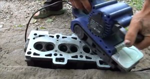 Так Можно Отшлифовать Головку Двигателя Машины Если Дружите с Руками