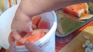 АРБУЗ В МАРИНАДЕ. КАК ПРИГОТОВИТЬ МАЛОСОЛЬНЫЙ АРБУЗ.