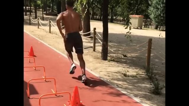 Marcos Llorente: A Footballers Gym Workout Prt18 смотреть онлайн