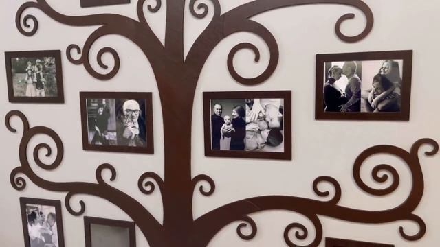 Семейное дерево, рамки для фото, фотографий на стену «Two Cats» 10 рамок смотреть онлайн