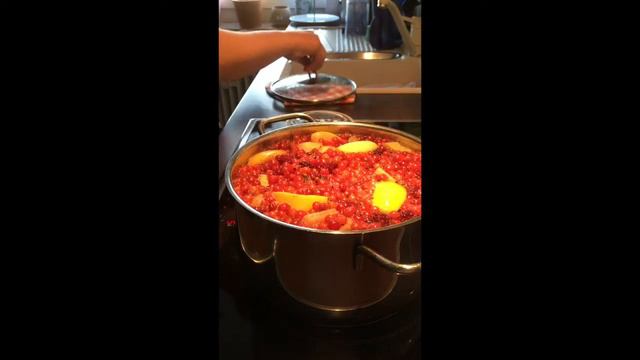 Как правильно компот делать. Из ягод смотреть онлайн