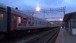 Электровоз ЭП1М-751 с поездом №198 Иркутск — Кисловодск