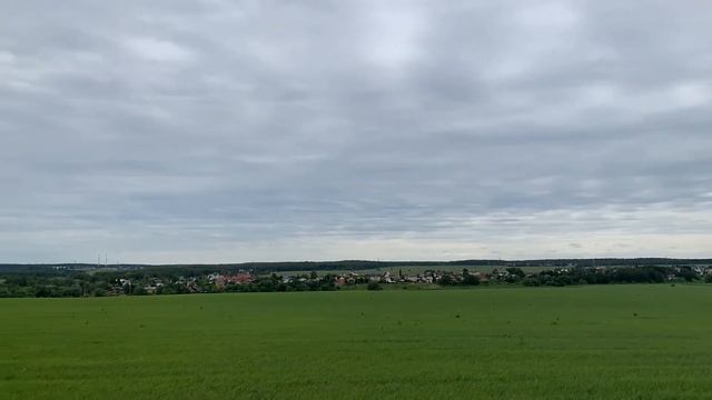 Бескрайнее поле - бескрайнее небо (TimeLapse) смотреть онлайн