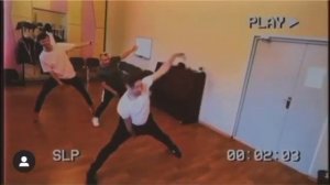 Мастер по танцам.