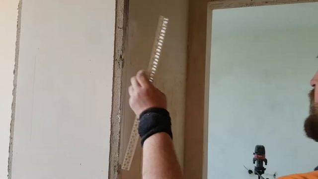 Монтаж перфорированых уголков. Фрезеровка углов. смотреть онлайн