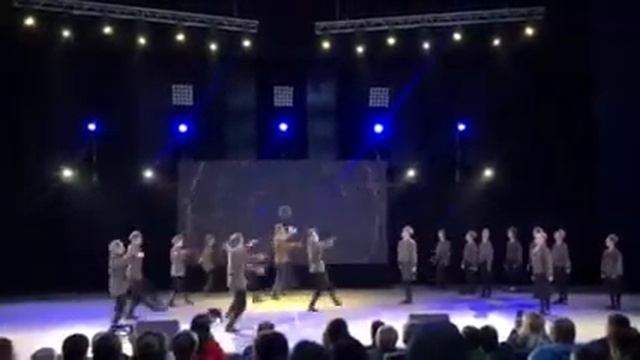 военный танец.Ансамбль Сувенир.