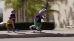 Chuck E Cheese on the run