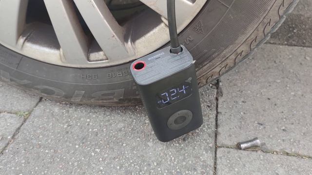 Xiaomi Mi Portable Electric Air Compressor смотреть онлайн