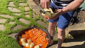 Марат Башаров готовит дымляму