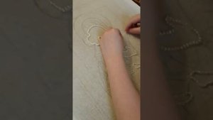 Как пришить крупную бусину. Техника вышивки.