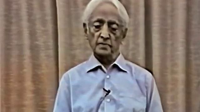 Джидду Кришнамурти Возможно ли жить в этом мире Беседа 1, Швейцария, Саанен,10 07 1983 смотреть онлайн