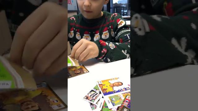 Распаковка Fifa 365 2019 Panini смотреть онлайн