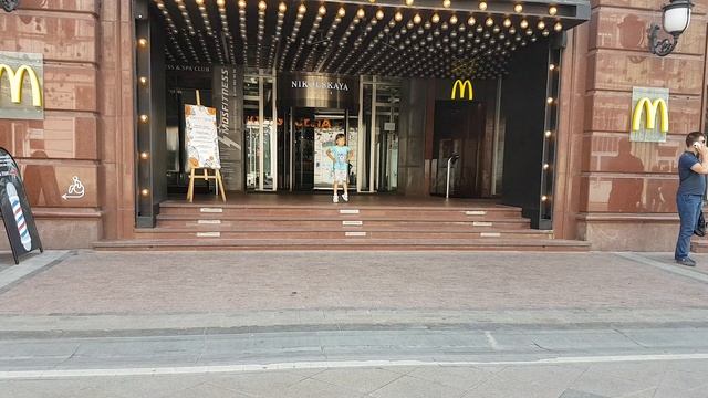 самая прикольная улица в Москве ,Никольская улица