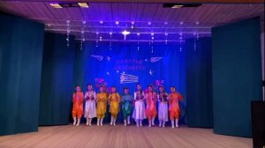 Бурятский танец "Наездницы".