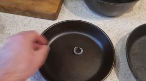 12 Старые бабушкины "чугунные" сковородки) Old grandmother's "cast iron" frying pans)