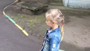 Первый шатающийся зуб у Саши