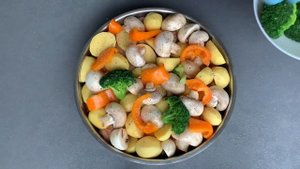 Сочная Курица в Сметанно-Горчичном Соусе с Овощами в Духовке!