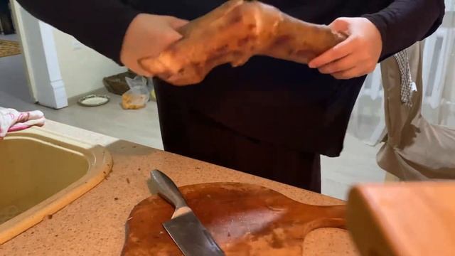 Разделываем ножки коровы. Холодец. Как легко разделать ножки коровы на холодец ?!))