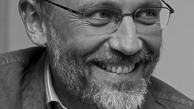 Александр Гордон объяснил, почему душил колготками гостя шоу Мужское -Женское смотреть онлайн