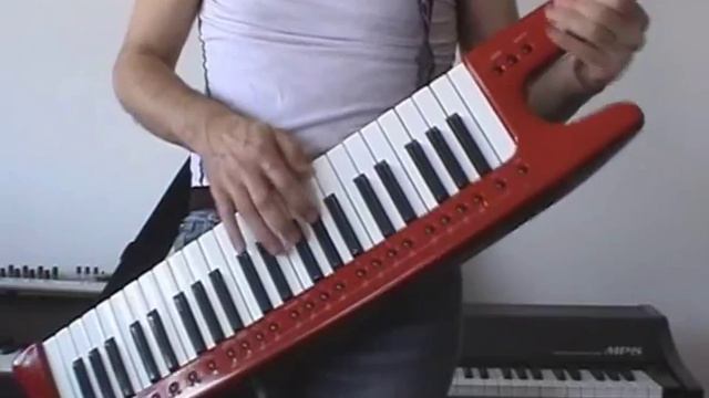Yngwie Malmsteen: Blitzkrieg - Keytar lesson [DEMO] смотреть онлайн