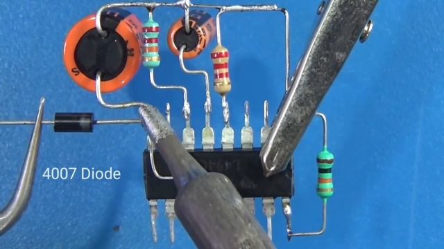 Powerful Inverter 4000W || How to Make Simple Inverter Using IRFZ44N , 8 Mosfet , Sine Wave смотреть онлайн