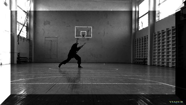Shaolin kung-fu, 32 form Guan Dao.