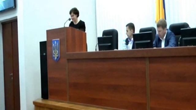 город Орджоникидзе теперь официально "Покров"