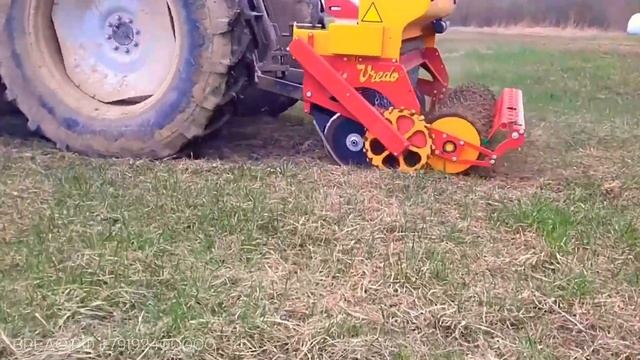 Смоленская область Vredo луговая, пастбищная сеялка