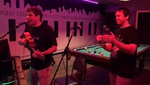 Антон Мизонов - Бошетунмай (Кино укулеле кавер, Бункер, Иваново)