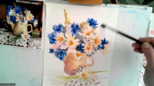 Как нарисовать акварелью букет с цветами. Ромашки и васильки. Видеоурок.