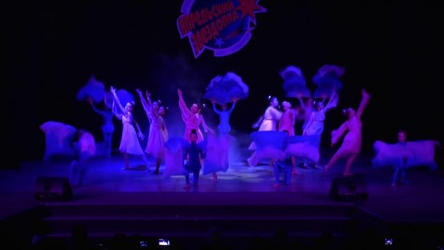 Образцовая студия эстрадного танца "СМАЙЛ" г.Новороссийск. "Мир без войны".