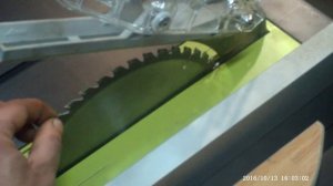 Обзор настольной циркулярной пилы RYOBI RTS1800s