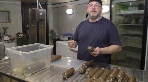 Колбаса сырокопчёная из говядины со стартовыми культурами и без них. Домашняя колбаса