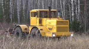 Кировец К-701 с плантажным плугом..mp4